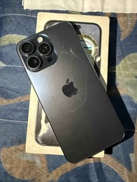 15برو ماكس  ذاكره 256 بطارية 98 ستخدام كلش قليل فقط بي فطر بل ضهر وين ...