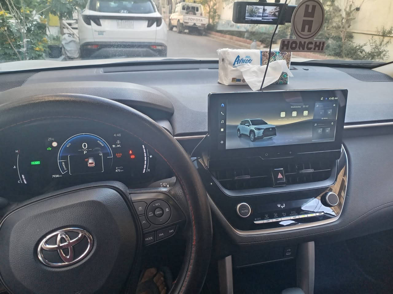 تويوتا كورولا كروس  هايبرد تجميع الصين ٢٠٢٥ ماشيه ٧٠٠٠ وضعيه الزيرو كراسي جهتين كهرباء ٥ عدسات كراسي جلد احمر مغلفه للجماليه ارضيات بعده منازله للبيع  رقم بغداد دولي بسمي الاتصال على الرقم التالي واتساب *********** ابو علي
