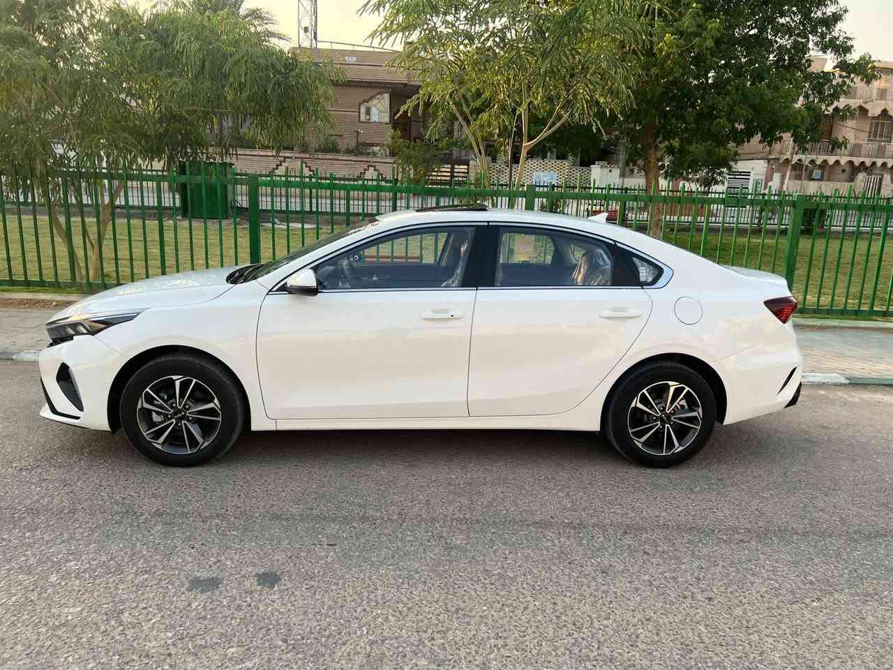 كيا  K3  موديل 2024  
‐رقم اربيل ، كفاله عامه 
-  ماشية 7 الف قابل للزيادة 
‐السعر 147 وبيها مجال  

- واتساب (***********)
-  عنوان النجف
