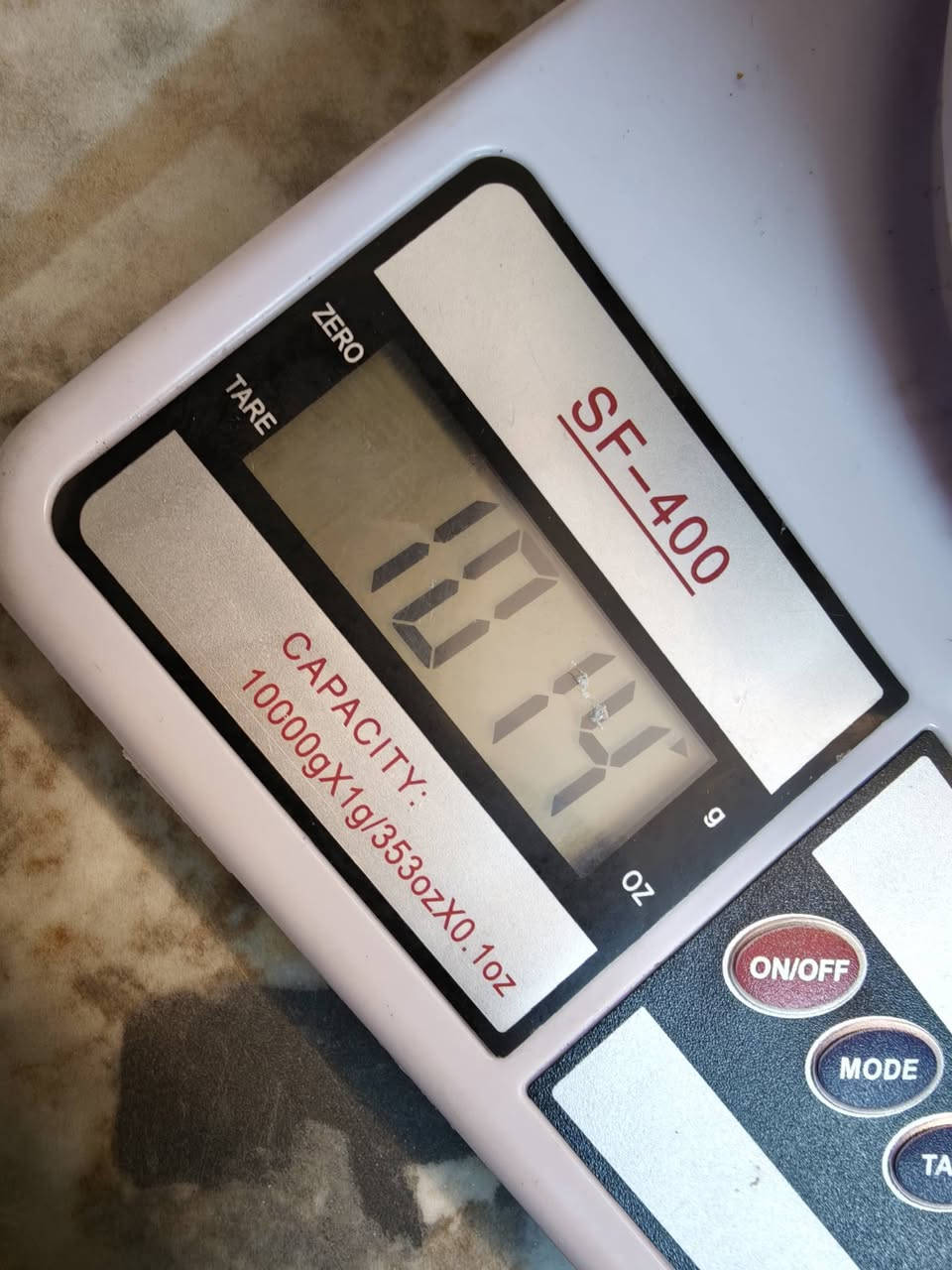 سوارات وزناجيل بيعة كاملة كل الوزن كيلو و 14 غرام سعر الغرام 4500 ذني مو كسر جدد وبيهن مصنعية


**إذا كنت صاحب هذا الإعلان وتريد حذفه لأي سبب، رجاءا أرسل رسالة إلى الدعم الفني**