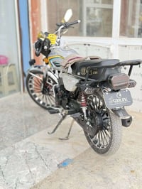 دراجة سيفون  للبيع بعدهة بحالت الوكالة نضيفة فول مناقصهة اي شي شلعة فو...