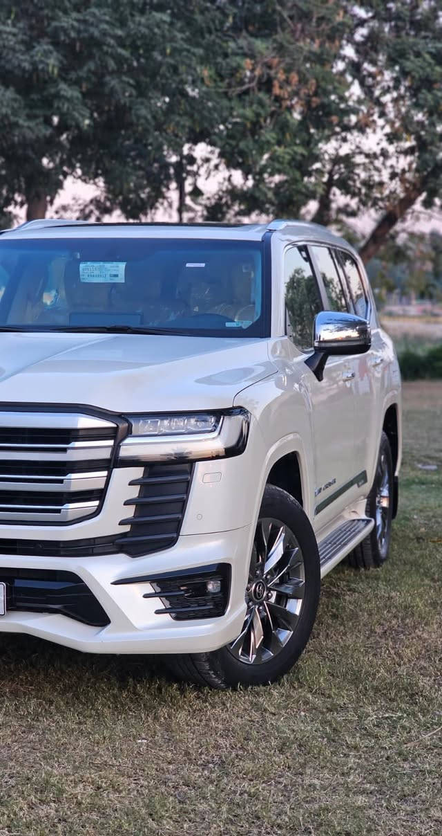 ⸻

🚘 للبيع لاندكروز 2023 🔥
ساز أصلي VX Limited 💯 (مواصفات 1/1 كاملة)

🔹 محرك 4000 تنفّس طبيعي – المطلوب والأفضل
🔹 دبل 4×4 فورويل
🔹 7 راكب

💺 داخلية فخامة:
▫️ جلد أصلي
▫️ كشنات كهرباء
▫️ تدفئة + تبريد
▫️ 3 قطع تبريد ❄️

📸 أنظمة وأمان:
▫️ كامرات محيطية 360°
▫️ حساسات أمامي وخلفي
▫️ مانع انزلاق
▫️ مراي شفط + أوتو
▫️ زينون أوتو
▫️ تشغيل عن بعد ⚡
▫️ شاحن وايرلس
▫️ جنطة كهرباء
▫️ أشاير ترحيب

✨ السيارة نظافة تامة
🛡 مغلّفة PPF بالكامل (حماية كاملة للصبغ – ما تخسر عليها شي)
📄 رقم بغداد مميز باسمي
🔄 تحويل ثاني يوم
🛡 كفالة عامة

للجادين فقط… للاستفسار خاص 📩


**إذا كنت صاحب هذا الإعلان وتريد حذفه لأي سبب، رجاءا أرسل رسالة إلى الدعم الفني**