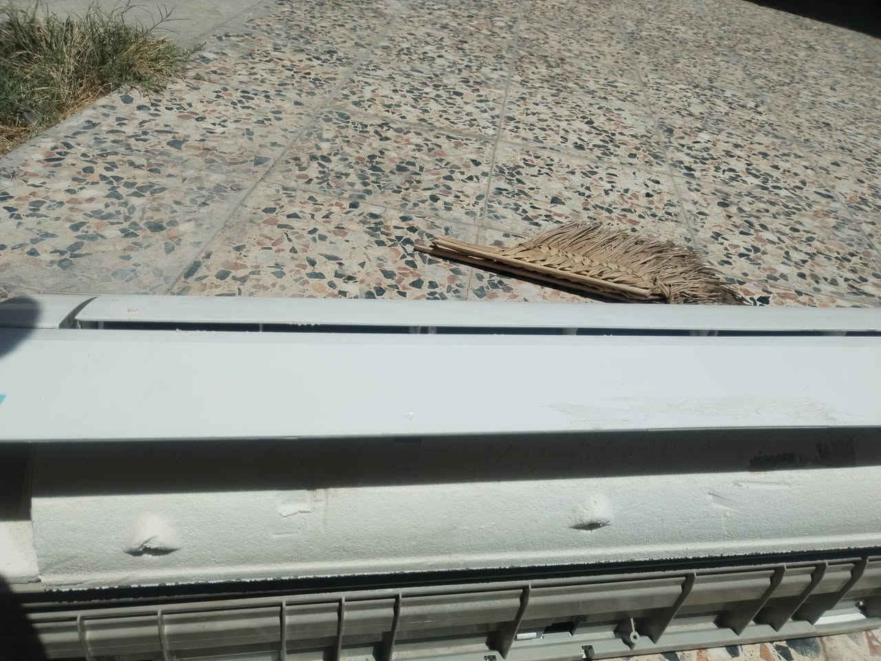 للبيع سبلت طن ونص نوع توست نظيف السعر ٣٠٠ وبي مجال للاستفسار التواصل على الرقم *********** و *********** وات ساب
