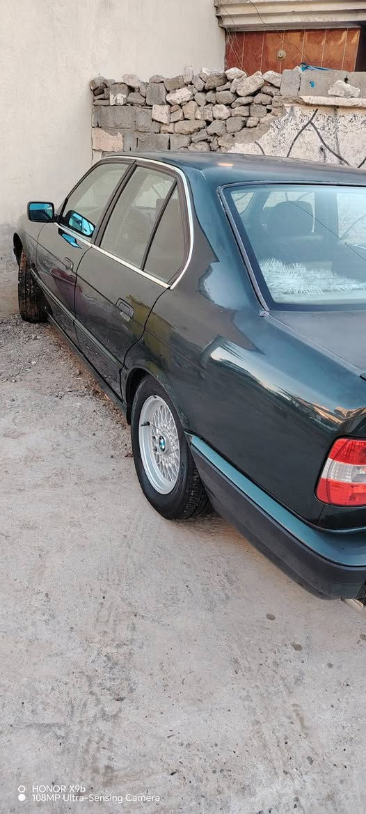 #للبيع BMW 525 مسكر عدل محرك مكفول كير اوتو مكفول تخم تاير صدر امامي خلفي جديد ترايك للبصره مصبوغه عام جماليه سلايت طكتين تبريد شغال قطعتين تبريد دبل ايرباك موديل93اصل بجم عريض كهرباياتها كلها شغاله جطل مبيها مكفوله من ضربه وكص سنويه لل28 بأسمي تحويل مباشر ترهم مراوس حسب القناعه #السعر(65)وبيها مجال للشراي *********** مكاني الانبار قضاء هيت
