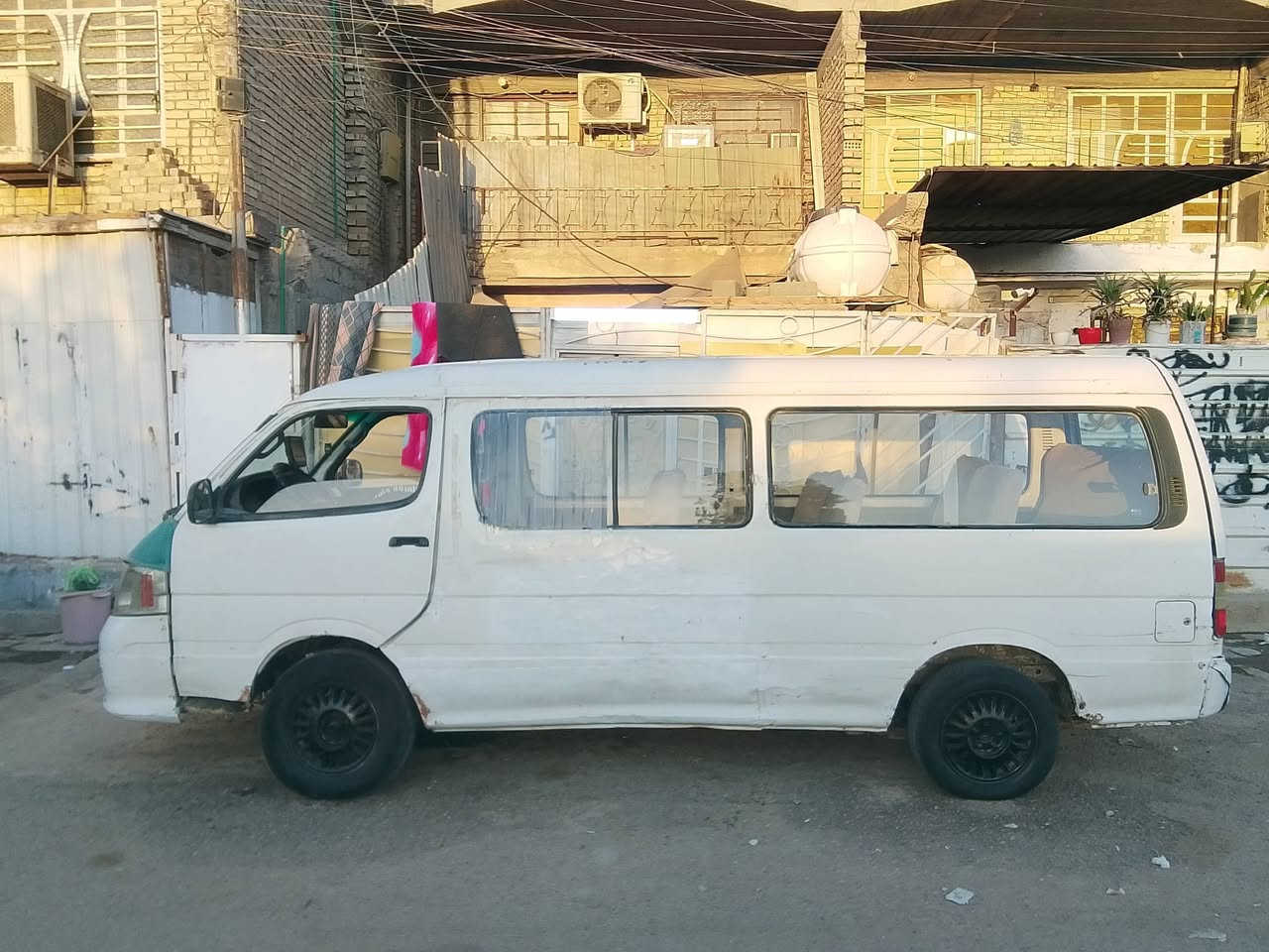 السلام عليكم
فتون مديل 9 شغاله جاهزه بور شغال لايتات ماسحات كلوب داخلي بكلايتات حماوه يشتغلن لكن ابيع كوم حديد مكاني بغداد ***********
***********
