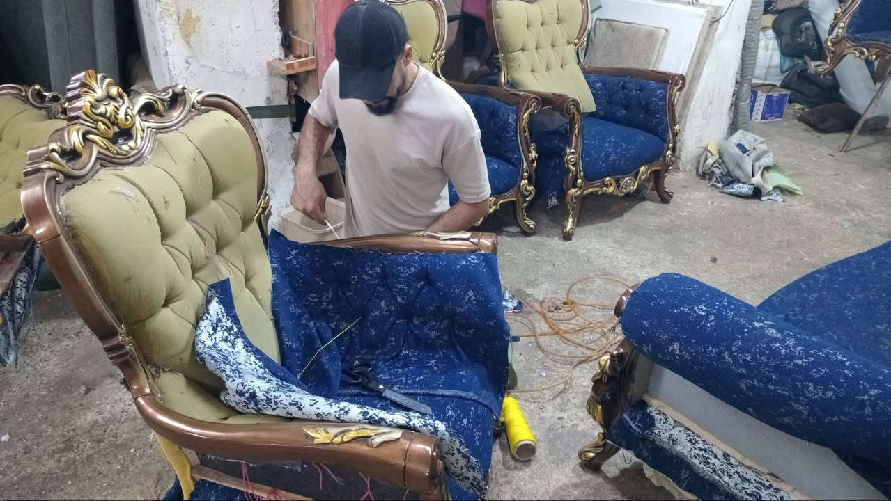 شركة غزال للأثاث المنزلي متخصصة في تجديد وصيانة الأثاث، تقدم خدمات الدوشمة وصبغ كافة أنواع الأخشاب بأعلى جودة. نتميز بالدقة والالتزام واستخدام مواد حديثة 
لإعادة الأثاث إلى مظهر عصري وبأسعار مناسبة. للأستفسار/
*********** العنوان بغداد زيونه قرب الجوازات
