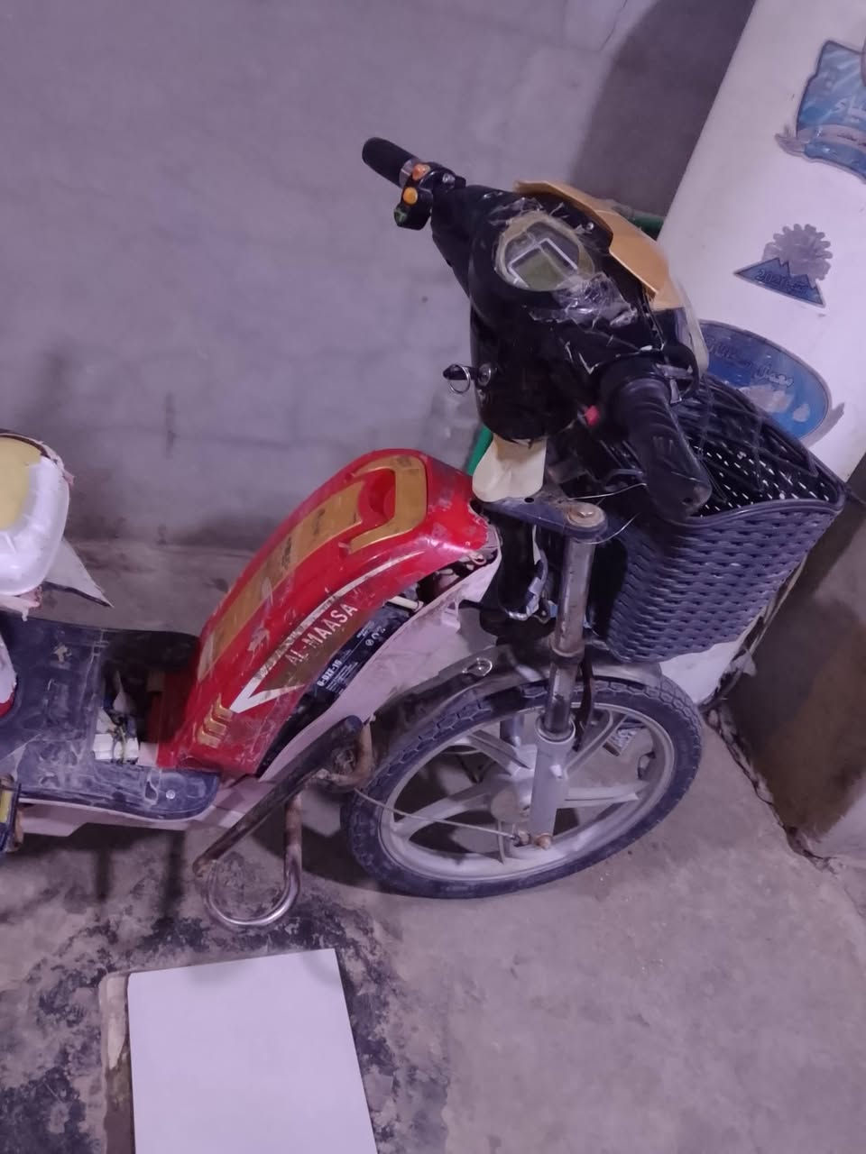 ماطور شحن للبيع بطاريات فول كشر نضيف بس يرادله ترتيب ماطور خير من الله مال روحه وجيه ع كد الحال سعره 150وبي مجال مكان جولان


**إذا كنت صاحب هذا الإعلان وتريد حذفه لأي سبب، رجاءا أرسل رسالة إلى الدعم الفني**