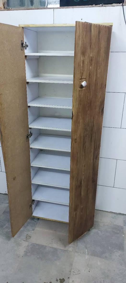 غراض بيت للبيع الاستفسار الاتصال ع*********** شارع سالم خلف شركه كورك قرب دائره الكهرباء
