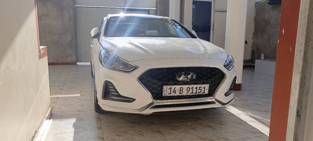 سلام عليكم ،لبيع سوناتا موديل 22 دخول جديد فول مواصفات محرك دوش 2400السياره اب اسمي السعر 190رقم تلفون ***********
