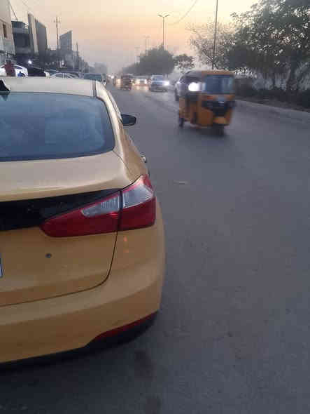 السلام عليكم فورتي 2015 سياره نضيفه كلها ليبل واحد بدون تبديل صدر خلفي امامي جديد كير محرك مابيهن شي حادثها بنيد وجاملغ مصلحات نفسهن لايت زنون تبريد تدفئه
*********** سونر موجود بالمنشور ارقام انكليزي مصفره هيئه وغرامات
