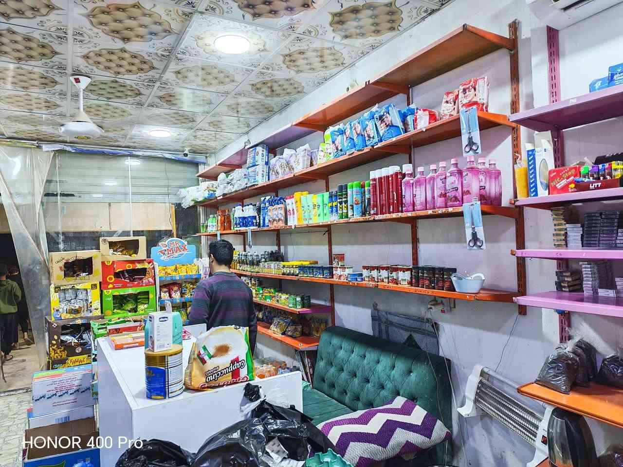 السلام عليكم اسواق للبيع مكانه نجف حي الميلاد محل شغال للستفسار ***********
