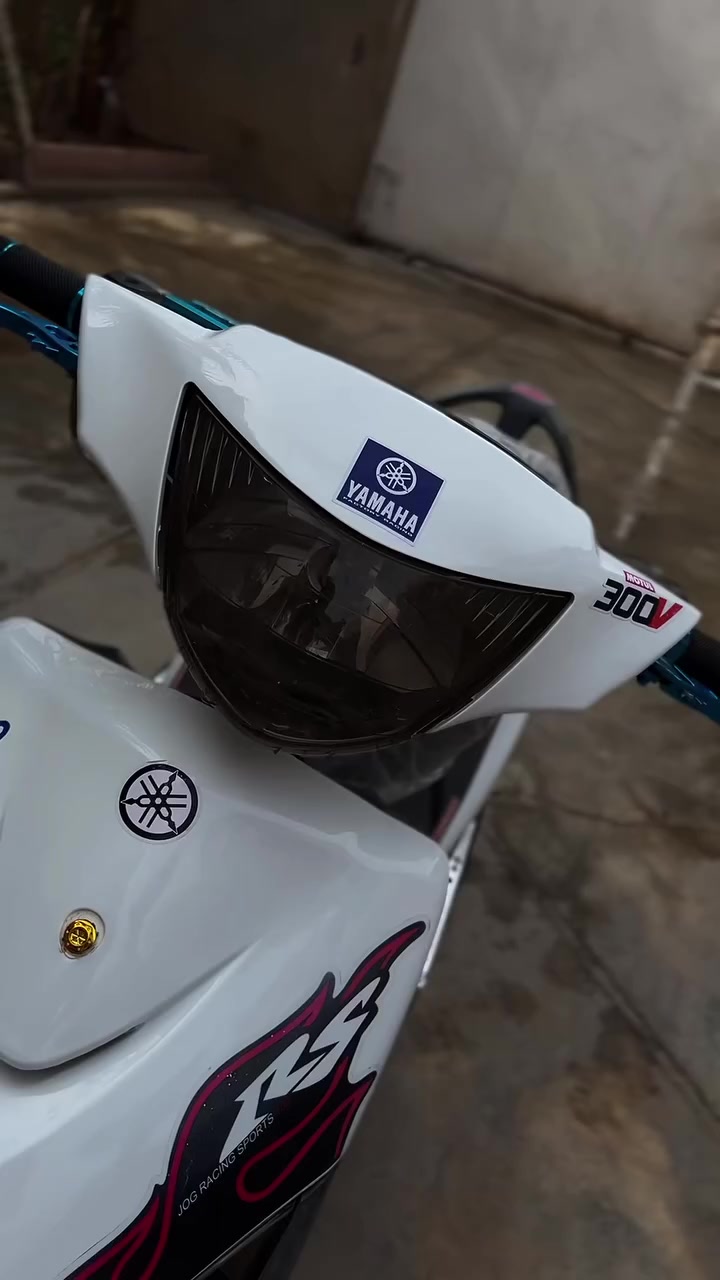 السلام عليكم للبيع ماكس عدله مكينه 49ابلاديه وخرسه عليه تزويد صلنصه أف ام يدات  ابريك قبغ افلاوين قبغ عنبار خطرت دهن وياله كروم فج ابريك دبل بستم مازدت لايت +اشاير كله دخاني سستم سمعات  +ابلاتوث بل جنطه كهربائياته كله شغاله وبلاديه السعر 825 العنوان سامراء الحويش ها ***********
