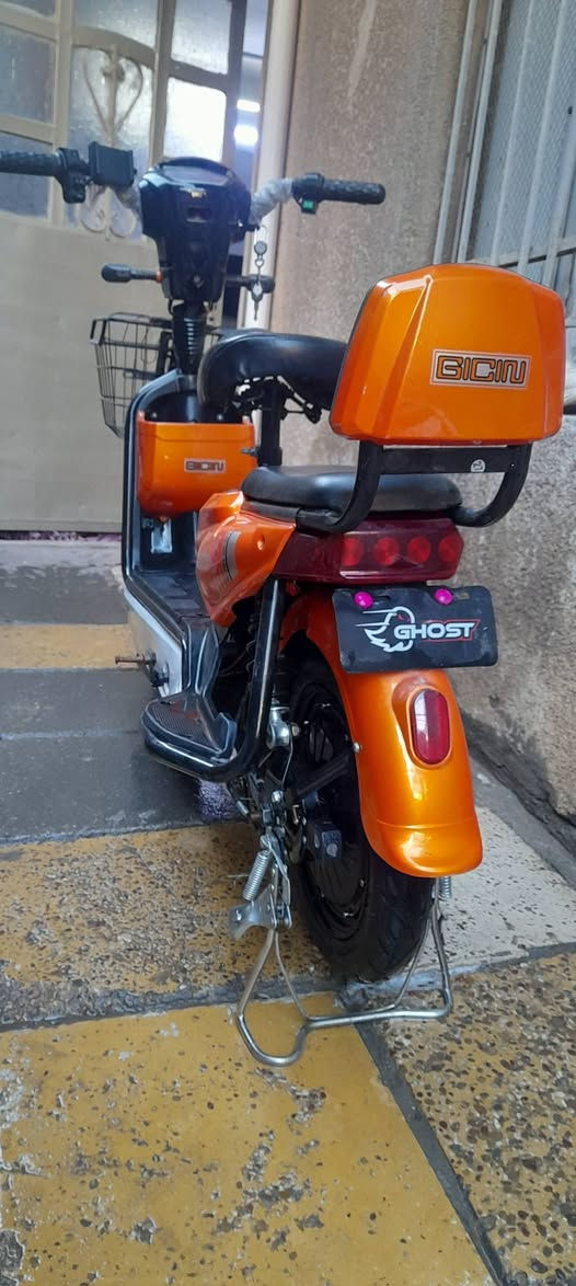 سلام عليكم دراجه للبيع جديده كامله مكمله سعره٢٥٠  بيه مجال  عنواني البياع ***********
