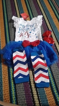 ملابس أطفال • لكل قطعة • للبيع