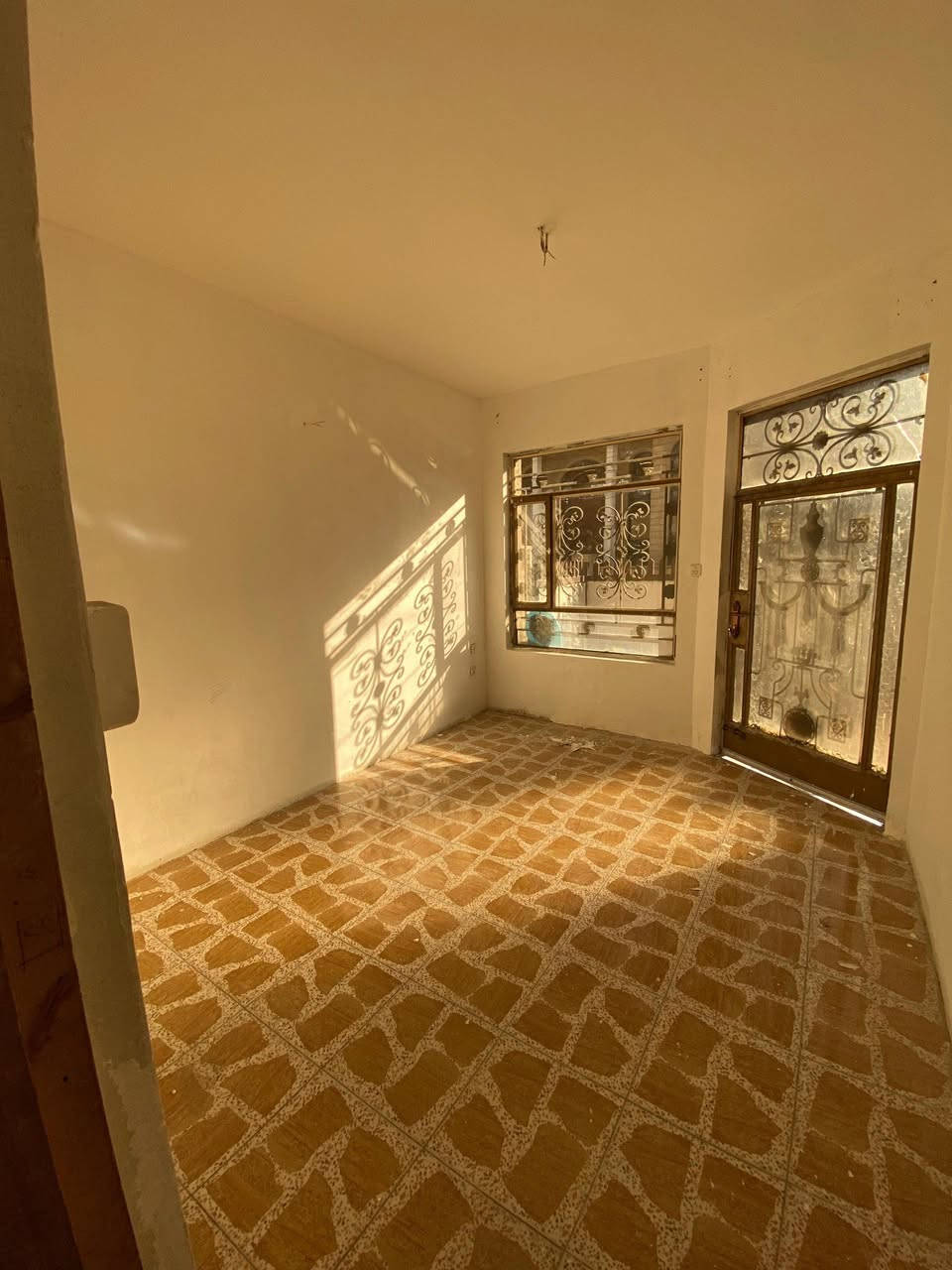 للايجار 75 متر السيديه الضباط مربع القاده غرفتين وصاله مطبخ صحيات ركن ايجار 750
للاستفسار الاتصال على الارقام 
***********
***********
