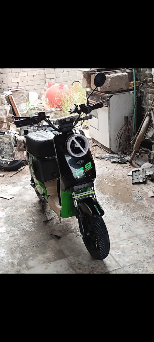 🔴🔴بدون بطاريات بدون بطاريات بدون بطاريات r9للبيع او مراوس حسب القناعه مابيه اي نقص فقط البطاريات دراجه جاهزة من كلشي مابيه نقص برغي خمسة بطاريات السعر 300


**إذا كنت صاحب هذا الإعلان وتريد حذفه لأي سبب، رجاءا أرسل رسالة إلى الدعم الفني**