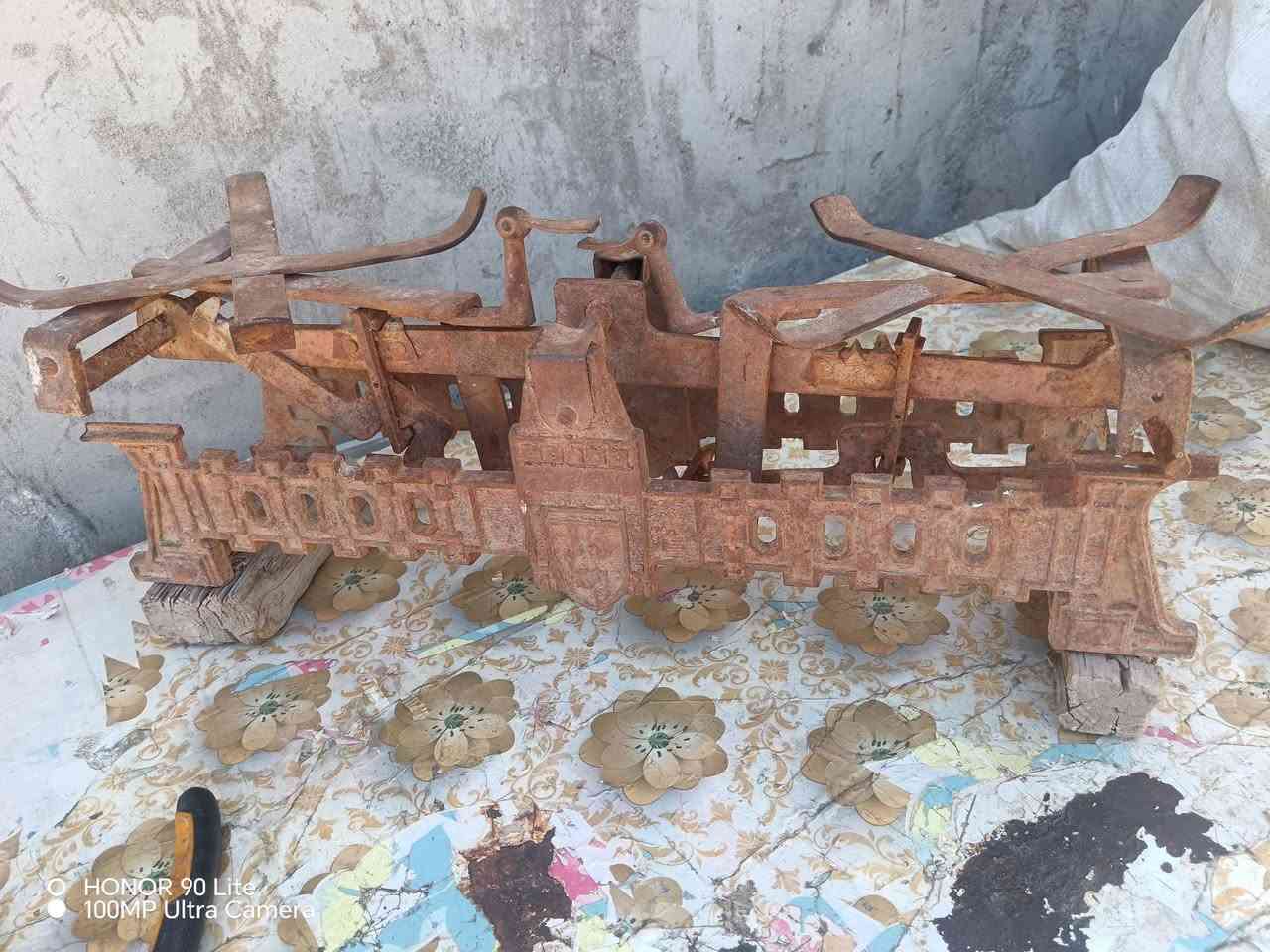 مزان نتيكه قديم للبيع 50 العنوان نجف ***********
