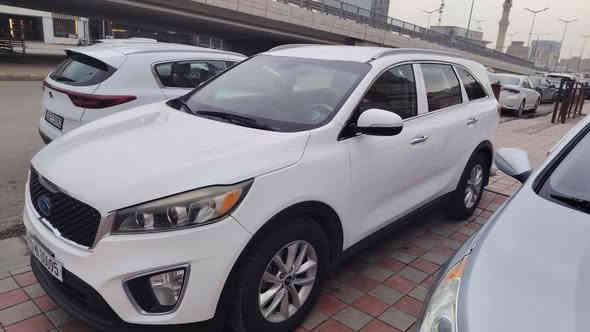 كيا سورنتو وارد امريكي
موديل ٢٠١٧  م
كفوله حادثه دعاميه فقط 
لون ابيض 
6 سلندر  مكفول 
7 راكب 
اشاير بالمري 
باقي تفاصيل اتصال على الرقم 
***********
