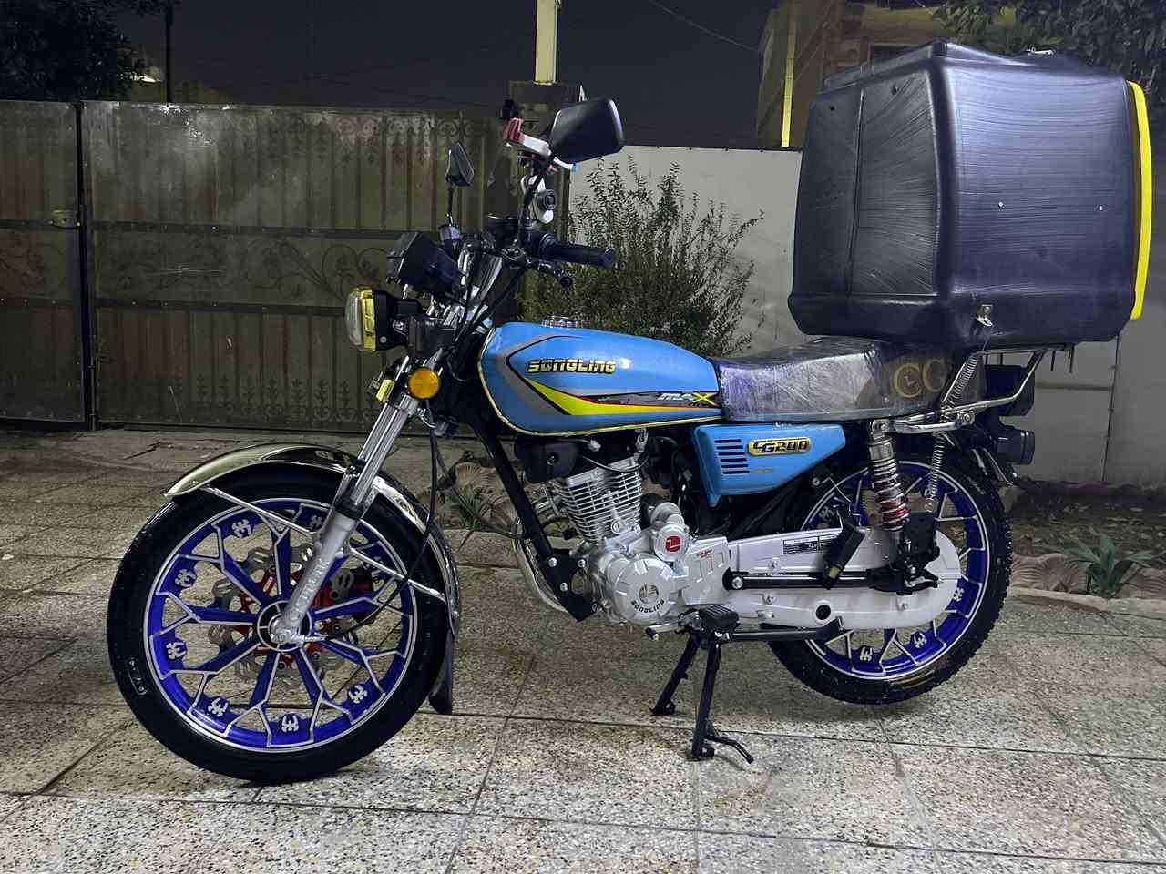 سلام عليكم
سونك 2025
ماشيه 7الف دراجه نضيفه كلش وضع شركه كلشي بيهة بلادي بصمه وتشغيل عن بعد 
السعر 950الف وبيه مجال 
رقم ***********
غير متواجد ع فيس
