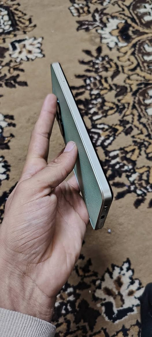 إعادة النشر بسبب الوعود الكاذبه
للبيع. جهاز تكنو جهاز حيل نظيف ما مفتوح ولا ملعوب بي
سعره مناسب 65 وبي مجال بسيط حك جيتك مكاني موصل الأيمن  رجم حديد هاتف ***********
