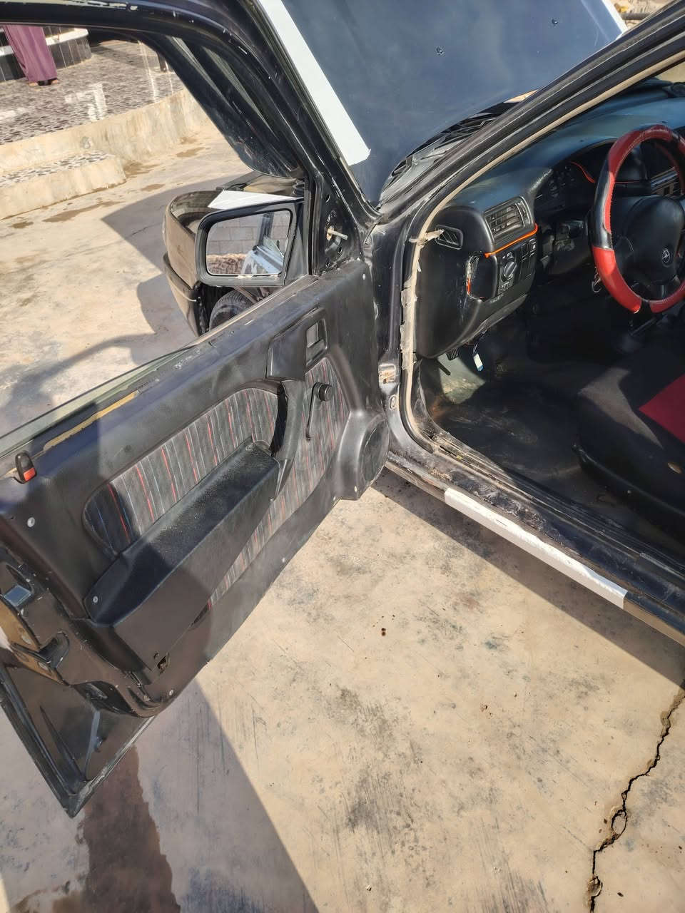 من رخصت مدير الاكروب المحترم اوبل فكترا موديل ٩٣ رقم دولي السعر ٣٥ وبيها مجال قليل الاتصال على الرقم *********** أو *********** ودلل
