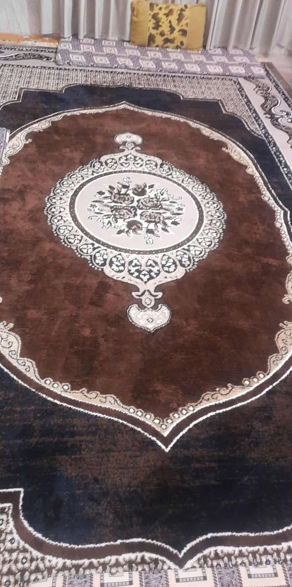 غراض بيت للبيع كلمن سعره الشراي يجي خاص ***********نجف مقابيل باب دخول المطار
