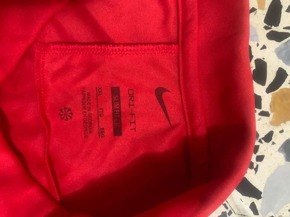 بولو رياضي وكاجوال أصلي 100% من شركة Nike، مجهز بتقنية Dri-FIT المعروفة للتهوية وطرد الرطوبة والعرق جديد باليبل قياس XXL


**إذا كنت صاحب هذا الإعلان وتريد حذفه لأي سبب، رجاءا أرسل رسالة إلى الدعم الفني**