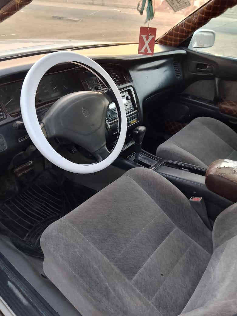 السلام عليكم ورحمة الله وبركاته
للبيع بطه كراون موديل 1992 مكصوصه مكينه وكير جدد حداديه جديده تخم تاير سنويه منتهيه قبل خمس اشهر رقم انبار مشرع وطني راعيه موجود سياره جاهزه 
العنوان واسط كوت 
للاتصال ***********
السعر 35وبيه مجال
