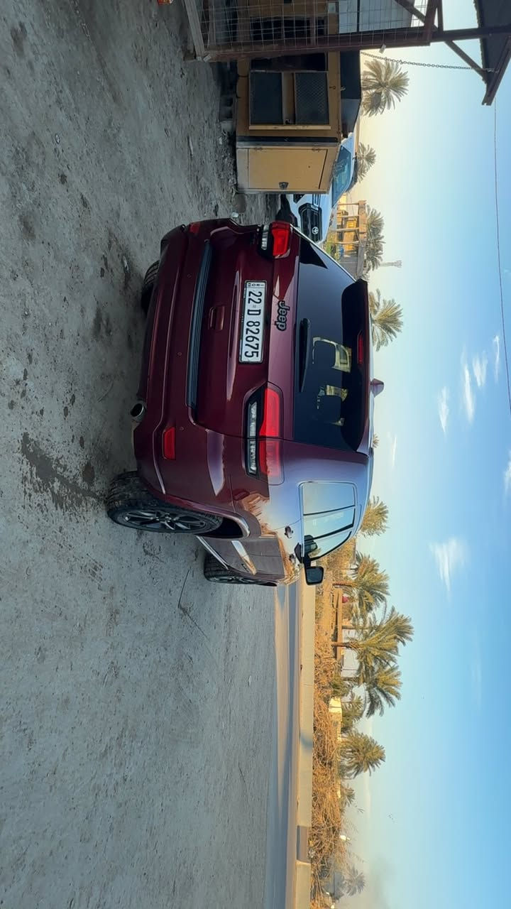 سلام عليكم                                                                              جيب أمريكي بلاك توب 
موديل ٢٠٢١ 
سرقه بنيد ودعاميه فقط 
ايرباك سليم 
بدون دواخل 
سياره نضيفه كلش 
جاهزه من كلشي 
للاستفسار الاتصال 
***********
