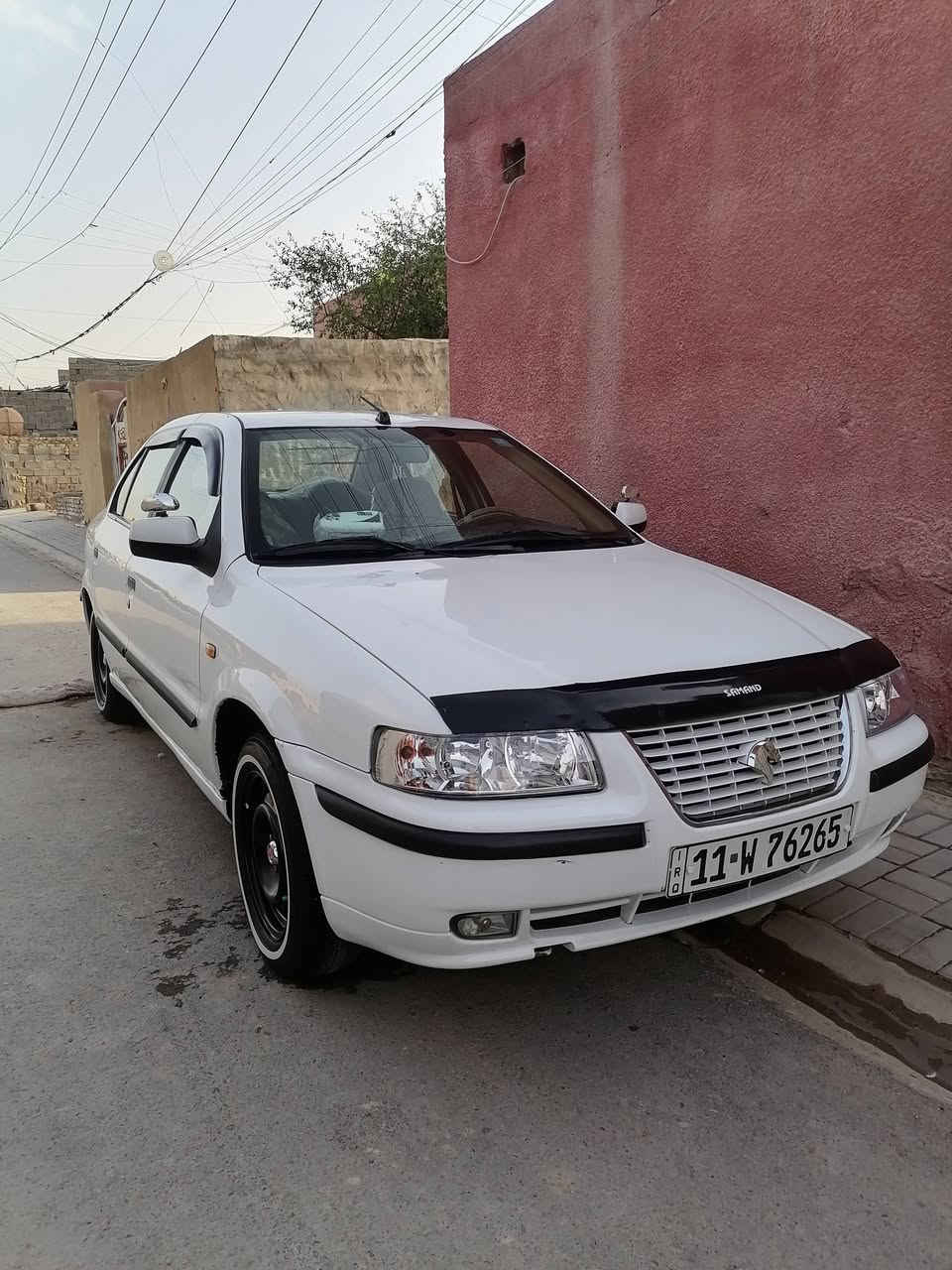 السلام عليكم سمند موديل ١٤  بيها صبغ في البنيد ورشات دوس والهلالات السعر ٥٥ المكان بغداد مدينه الصدر ***********
