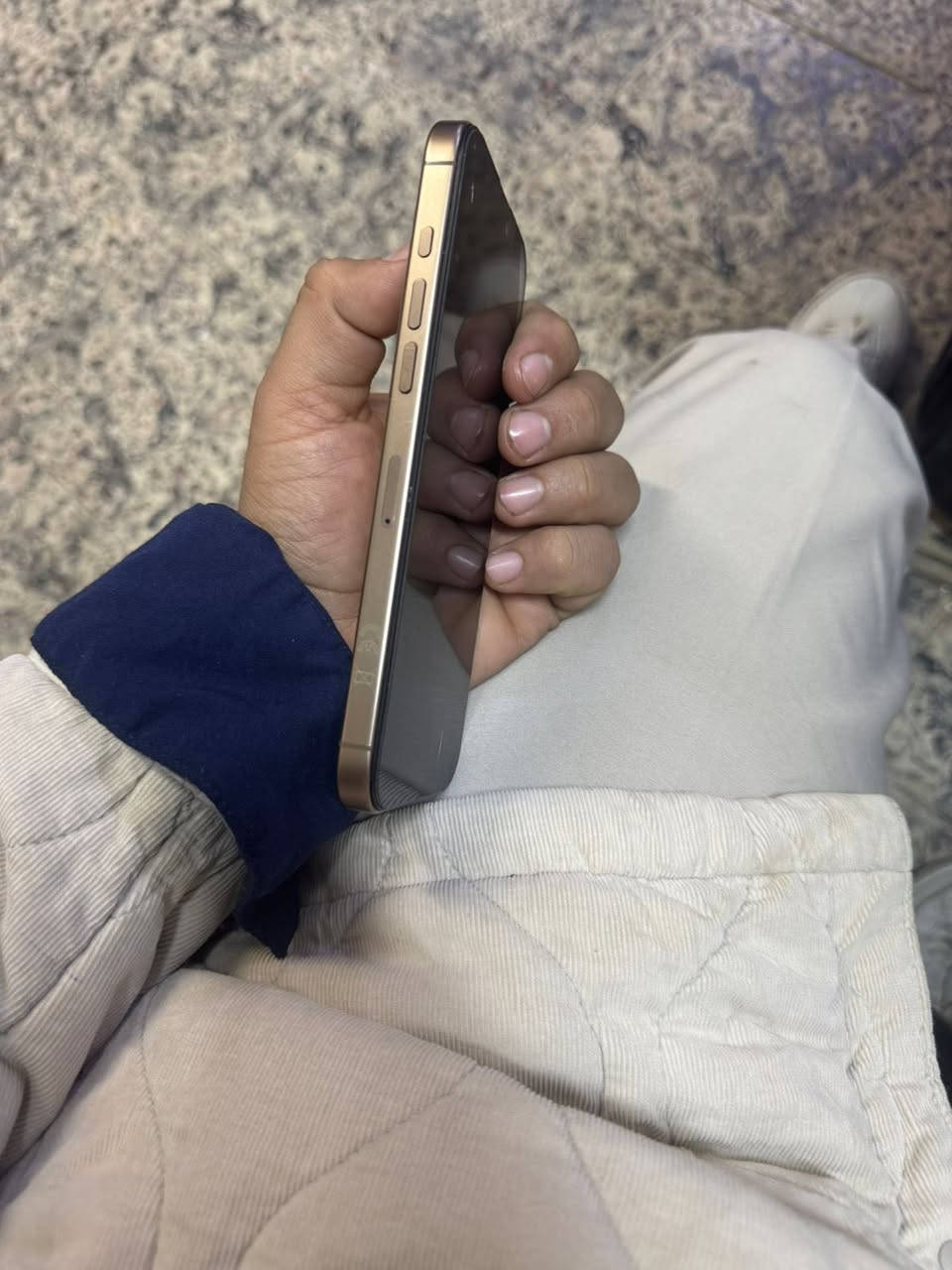 16 برو ماكس نضيف بطارية ٩٥ 

مبدل شاشة 
للتواصل ***********
