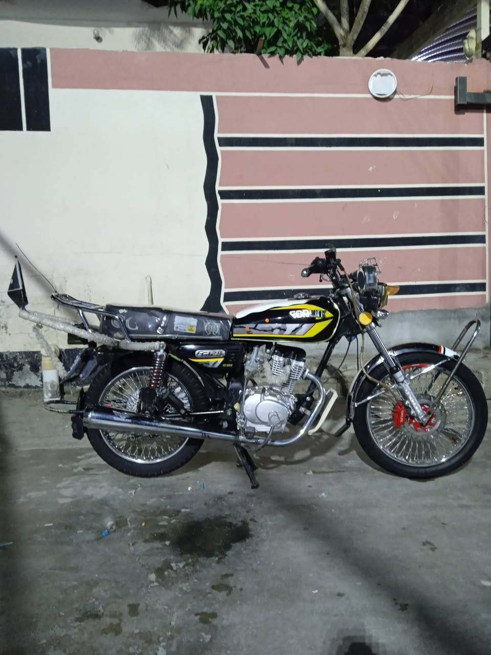 السلام عليكم للبيع سونك موديل 2024شكل  دراجه نضيفه مكفوله شلعه معدل فول كهربأيات كلشي شغال اي نقص مابيها  نضافه شوف عينك السعر خاص مكاني جلولاء شراي اتصل *********** او خاص
