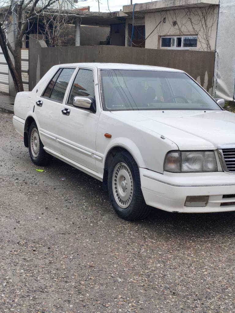 نيسان سيدرك موديل 2002 
گير ومەگینە بەشرت مەگینە نەکراوتەوە 
یک درگا وجەملەغی بێشوەی سایق سبوغە ناوی نەگرتوە وبڵە بڵە بویاغی هیە بیش وبشتی کەبسە هێکلی زور جوانە سەنوی وهزە تازێە تا ٢٠٣٠ مانگی ١٢ سعری ٦٦ ومعەملە
ژ.م *********** بنجوين, السليمانية
