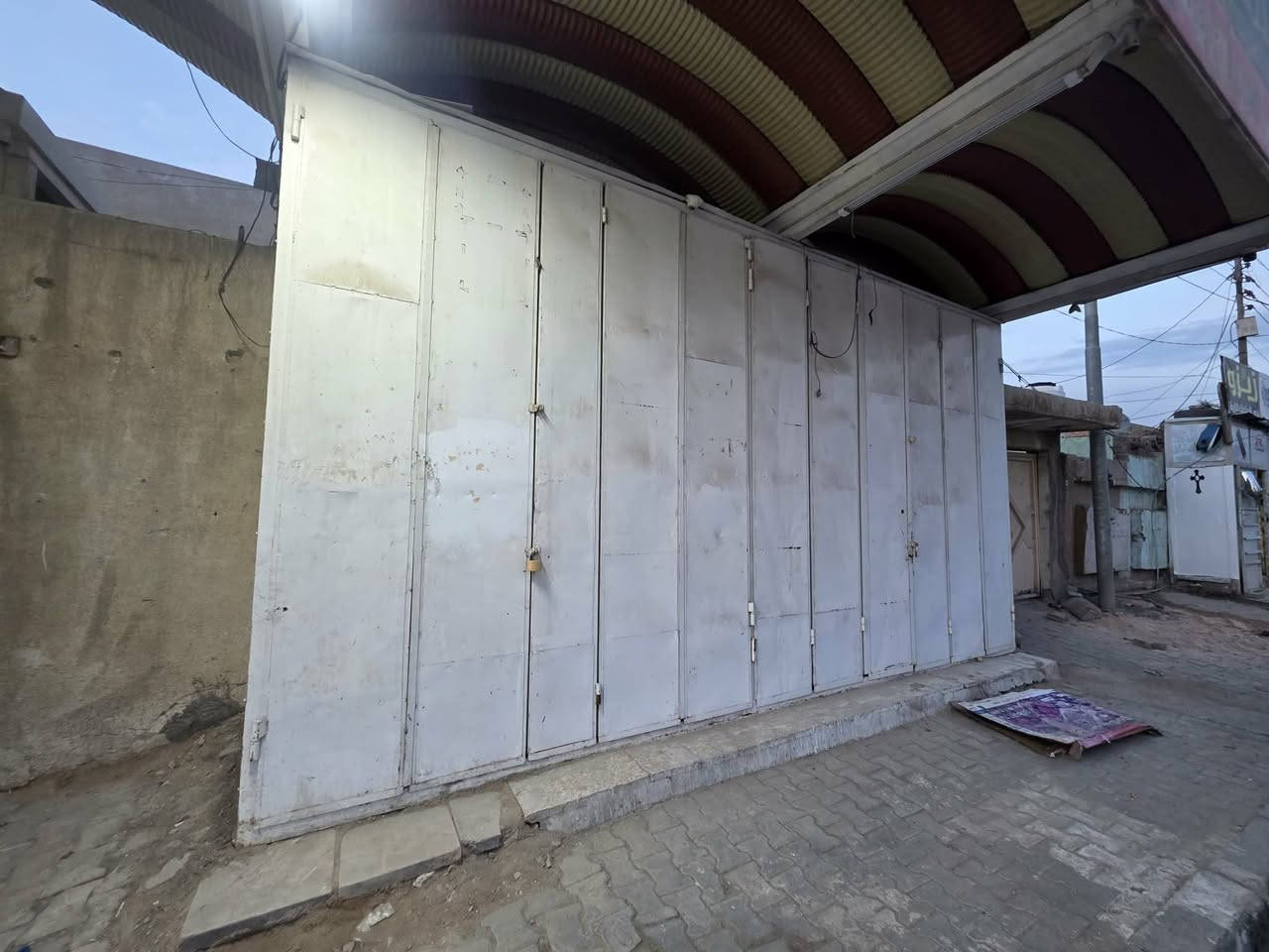 باب محل دفتري حديد 6 امتار للبيع الاستفسار الاتصال على هذا الرقم ***********
