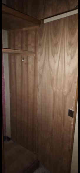 كنتور صاج مع ٢ سرير للبيع
الكنتور ٣ باب ذو ملحق  وسرير عرض ١١٠*٢٠٠سم
الاغراض نظيفة  المكان  بغداد الدورة التواصل ع الوات ساب ***********
