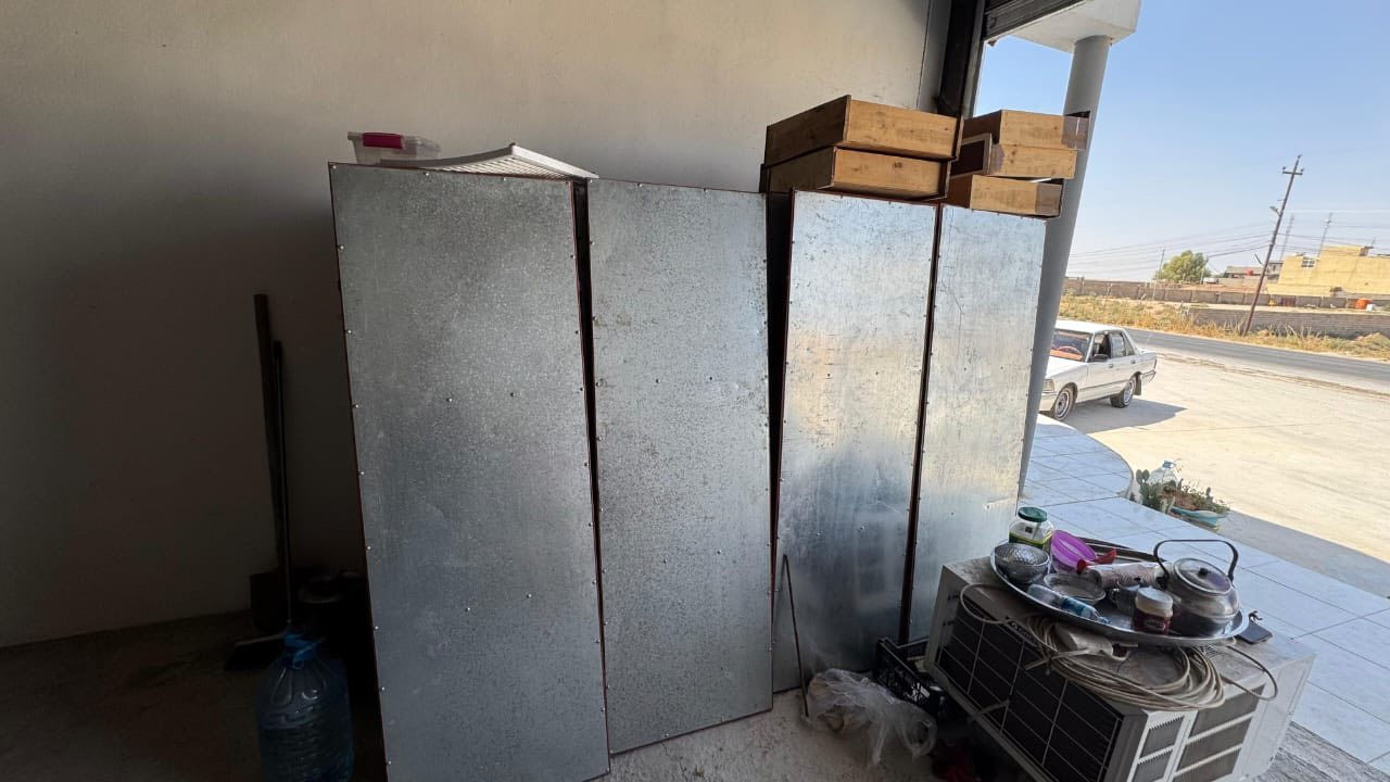 #بيع_مستعجل #للبيع_كامل
- كرأسي عدد 964 جديدات 
- طبلات عدد 472 جديدات 
- خيم عدد 5 جديدات مع الحديد كامل ومع كهربائياتهم كامل نوع القماش الخارجي ياباني نوع فاخر 
- مشاعل 15 مشعل جديدات شغلات كامل 
- جداري 5 طخمات عدد 15 مع جداري صغار ثلاثة مع كافة مستلزمات الطبخ كامل 
- قواري شاهي 11 كبار وقواري صغار 12 كلهم جديدات مع عدد دلة 4 جديدات كامل
- مناسف الفافون عدد 569 جديدات 
- ومناسف ستيل عدد  249 جديدات
- مغاسل 6 كاملات جديدات
- سماعات ثلاثه اثنين مكبرات وواحد ديجاي
- ميز طعام 60 عدد
- للبيع كل الأغراض كامل أو نصف 
-الأغراض جديده بالكامل لم تستعمل الا مرتين او ثلاث 
- للأستفسار أو السؤال الاتصال على الأرقام التالية
- 🔴 ***********
- 🔴***********
