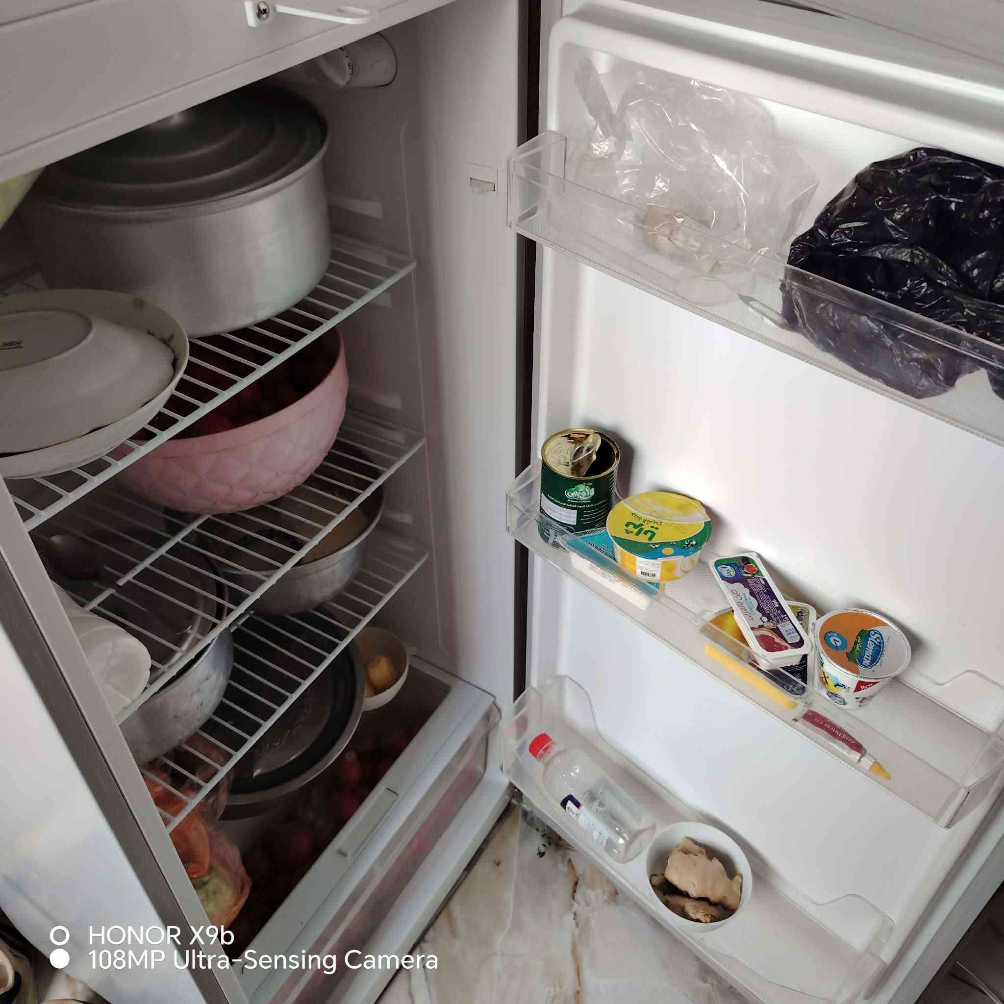 السلام عليكم
ثلاجه وطباخ المتين مصري أخت الجديد للبيع حله نيل ***********
