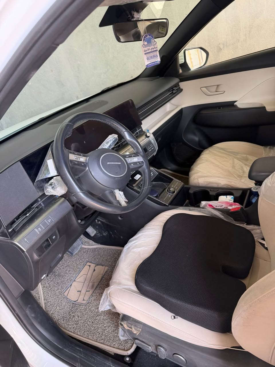 هونداي كونا 2024

HYUNDAI Kona 2024 

مرقم بغداد

🚘 خليجي 

🚘 زيرو 

🚘 موديل 2024 

⚙️ حجم المحرك 2.0L  4 Cylinder  

⚙️ مرتبط بناقل حركة أوتوماتيكي 

⚙️ يبلغ عزم الدوران 180 نيوتن/ متر 

🐎 بقوة 147 حصان 

🔑 مفتاح التشغيل بصمة 

🔑 تشغيل عن بعد 

🪟 سلايد رووف 

🚗 دفع أمامي FWD 

‼️ اريل نفكيتر 

📍حساسات أمامية 

📍حساسات خلفية 

💡لايت زينون + LED 

🔦️ بك لايت LED متصل

🚘 دخول بصمة ذكي 

🛞 حجم الاطار 215/55R18 

🛞 ويل كب 18

🛞 4 دسك

🛞 حساسات ضغط الاطارات 

✨️ اشارة في المرايا الجانبية 

✨️ المرايا قابلة للطي كهرباء 

🌧 ماسحة خلفية 

🎈عدد AIR BAG 6

🚗 هاند بريك كهرباء

🚗 ا ABS 

🖥 دشبول شاشة 

🖥 شاشة 

📷 كاميرا دوارة  

💡الانارة الداخلية LED 

⭕️ مقود جلد حياكة 

⭕️ شفتات مقود 

🛣 مثبت السرعة Cruise 

🎶 المودات والاوامر الصوتية 

🎶 ا Bluetooth  /  T YPCE 

🔋شاحن هاتف Wireless 

💺تتسع المقصورة ل 5 ركاب

💺المقاعد مخمل لون أبيض 

💺حركة مقعد السائق كهرباء 

👶 مثبت مقعد الطفل  ISOFIX

❄️ تبريد شاشة مناخين منفصلين 

❄️ قطعتين تبريد 

🚘 أوضاع القيادة Drive Mode 

🚘 أوتو هولد Auto Hold 

⛷️ نظام مانع الانزلاق 

⛰️ نظام نزول المنحدرات 

🥤حاملات الأكواب

🚘 تطعيم الدواخل ألمنيوم

ماشية ٢٥ km

مكفولة من كلشي

رقم الهاتف 

*********** ديوانية, القادسية
