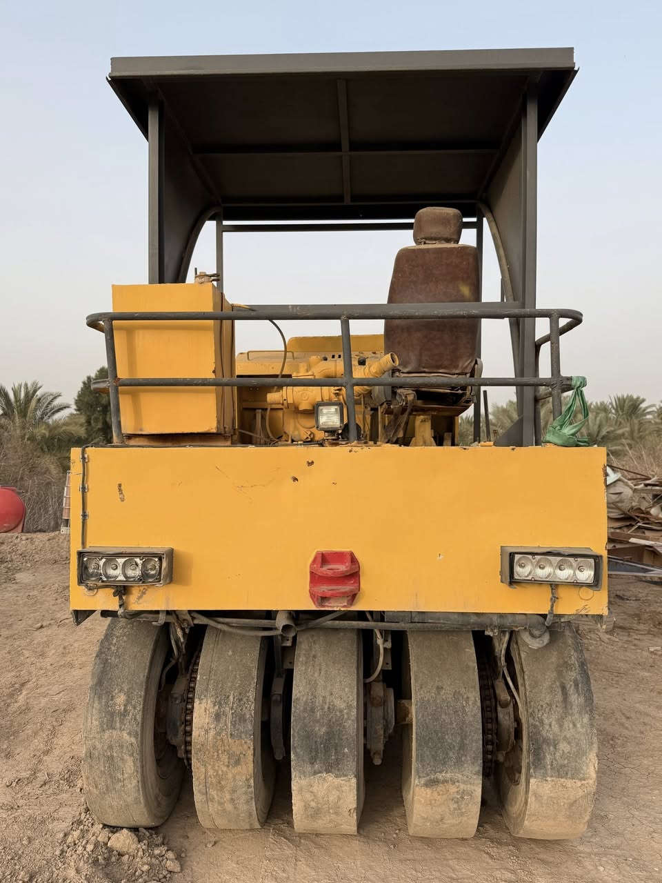 السلام عليكم  حادله موديل ١٩٨٢ نوعه ساكاي محرك محور دايو سته سلندر كير ٨٢ درج اعوج تخم تاير الحادله جاهزه وخير من الله الاستفسار على هذه الرقم ***********/***********ملاحظه مكاني بابل طريق حمزه الغربي شوملي قريه الزبار
