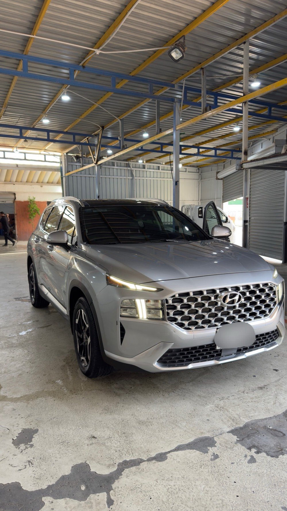 سنتافي limited 2022 

السعر 215$

كلين تقرير غرق تعمل وتسير
وارد امريكي محرك 2.5 4 سلندر
كاميرا خلفية
بانوراما 
نقط عمياء 
صندوق كهرباء 
تدفئة مقاعد + ستيرن
لايت زنون
ابل كار بلي
تشغيل عن بعد بصمة
اوتو هولد توقف تلقائي