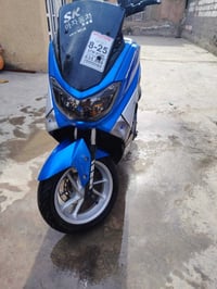 07716290770 سلام عليكم لبيع دراجه نماكس  سعر مليون وميتين 1200  بيه مج...