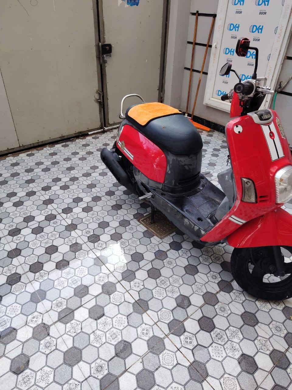 السلام عليكم ورحمة الله وبركاته دراجة للبيع ماكس بوليس دراجة موديل 2009 نوزل دراجة مكفوله كفاله عامه دراجة نضيفه رمبه كفرات تجاري ولبلادي موجود بصوره وختم كفرات للتواصل علئ هاذه رقم  ***********
