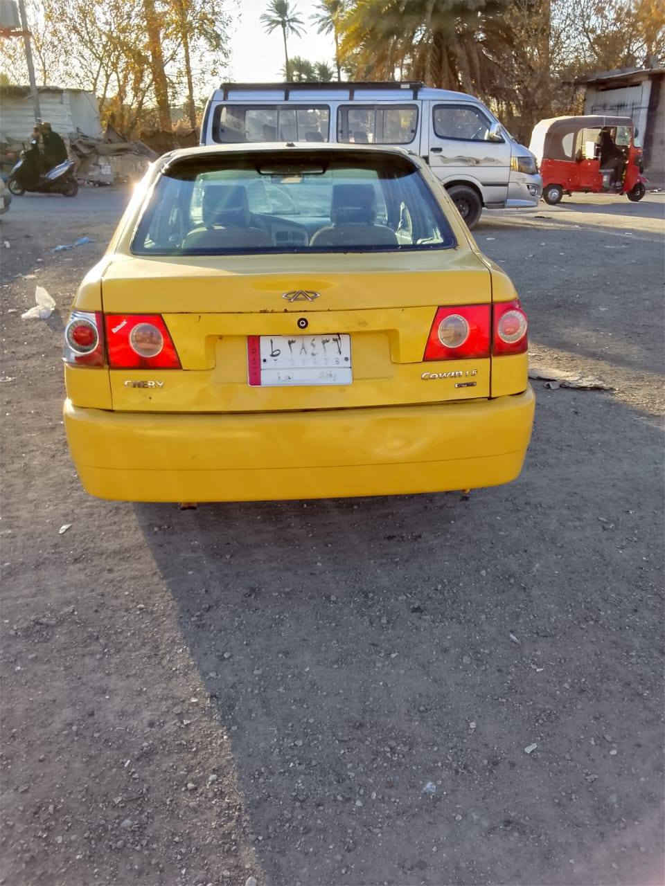 السلام عليكم شيري كوين للبيع رقم بغداد موديل ١٠ مصفرة هيئه وغرامات مكينه وكير جدد سياره جاهزه وخير من الله السعر ٢٣ وبيهه مجال رقم التلفون ***********
