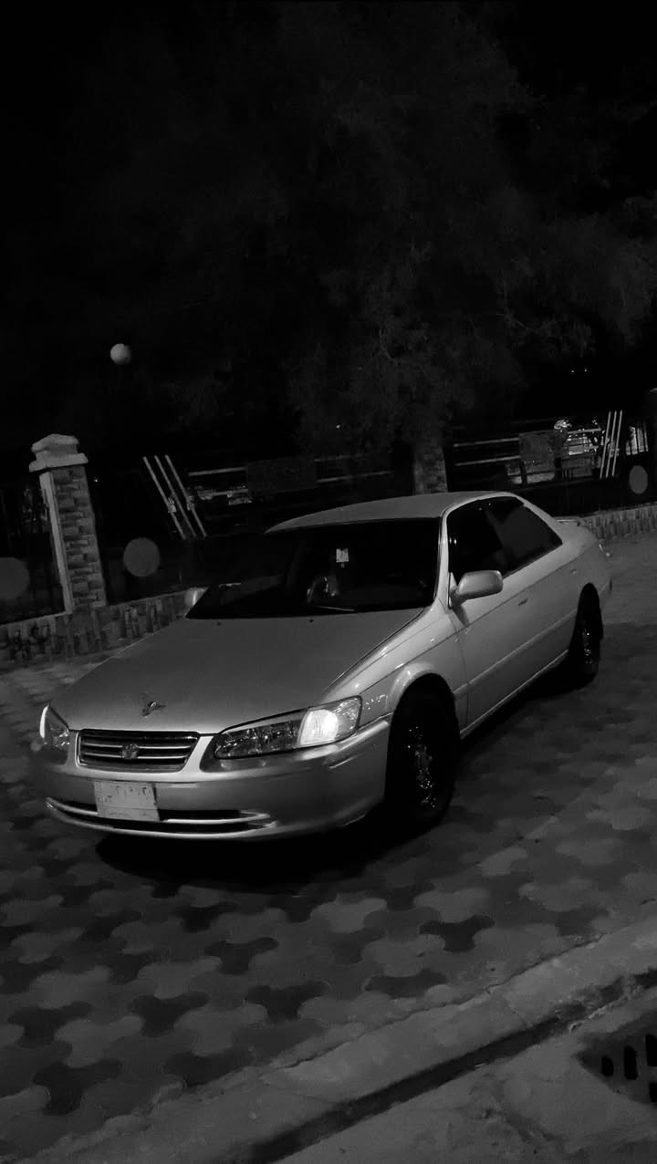 سلام عليكم
كامري موديل 2001 وارد امريكي 
رقم بغداد مشروع وطني بأسمي السياره 
مصبوغه عام اثر جراد 
حادثها جاملغ ايمن 
مكفوله من الحادث القوي 
كفاله عامه كير محرك شواصي وكشر 
تبريد ثلج 
تدفئه 
دواخل كلها بلاد 
ضفيرة كهربائيات كلها بلاد ما بيها قطرة تيب 
سياره ما مخلي بيها اي نقص 
اضافه شاشه وكامره وسستم صوت سماعات كلها مال جكساره 
سيارة جديده داخل وخارج 
اسف ع الاطاله 
السعر 93 وبيها مجال كلش قليل 

(***********)
