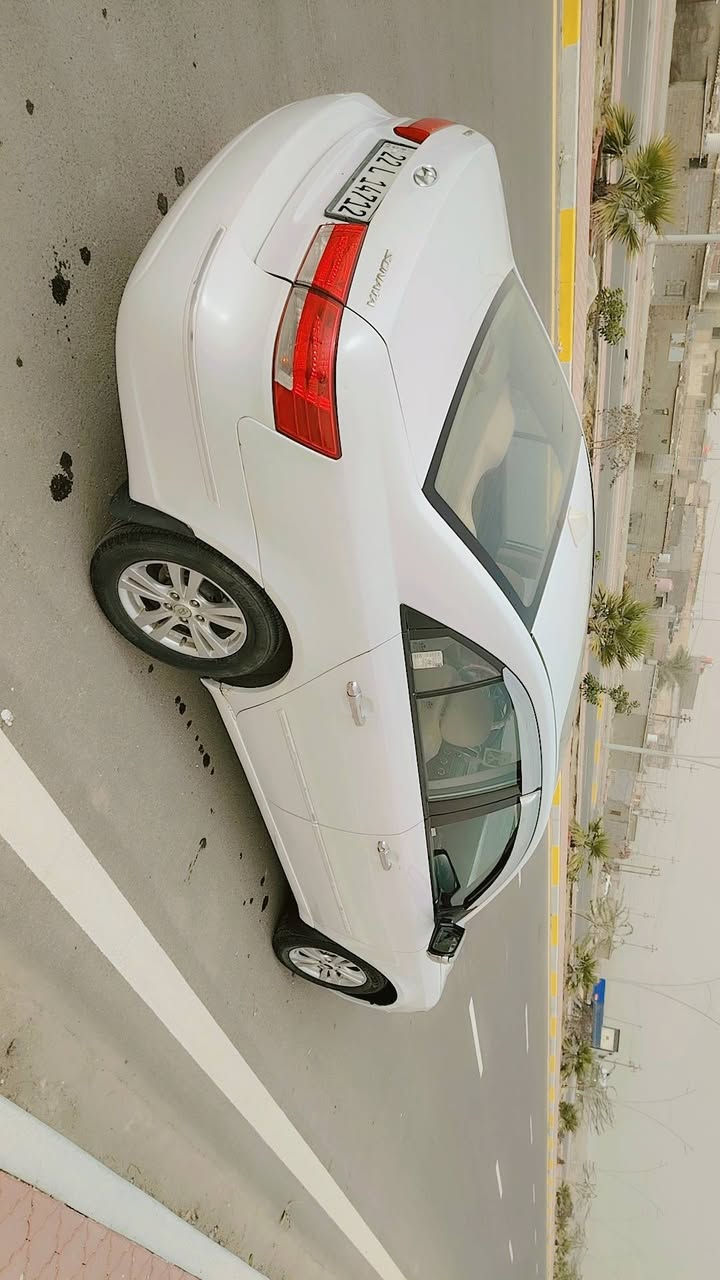 سلام عليكم سوناتا خليجي  للبيع موديل 2011 محرك 2400فول موصفات فتحه سقف شاير بلمري دواخل صاج كفاله السياره جديده باسمي ***********
