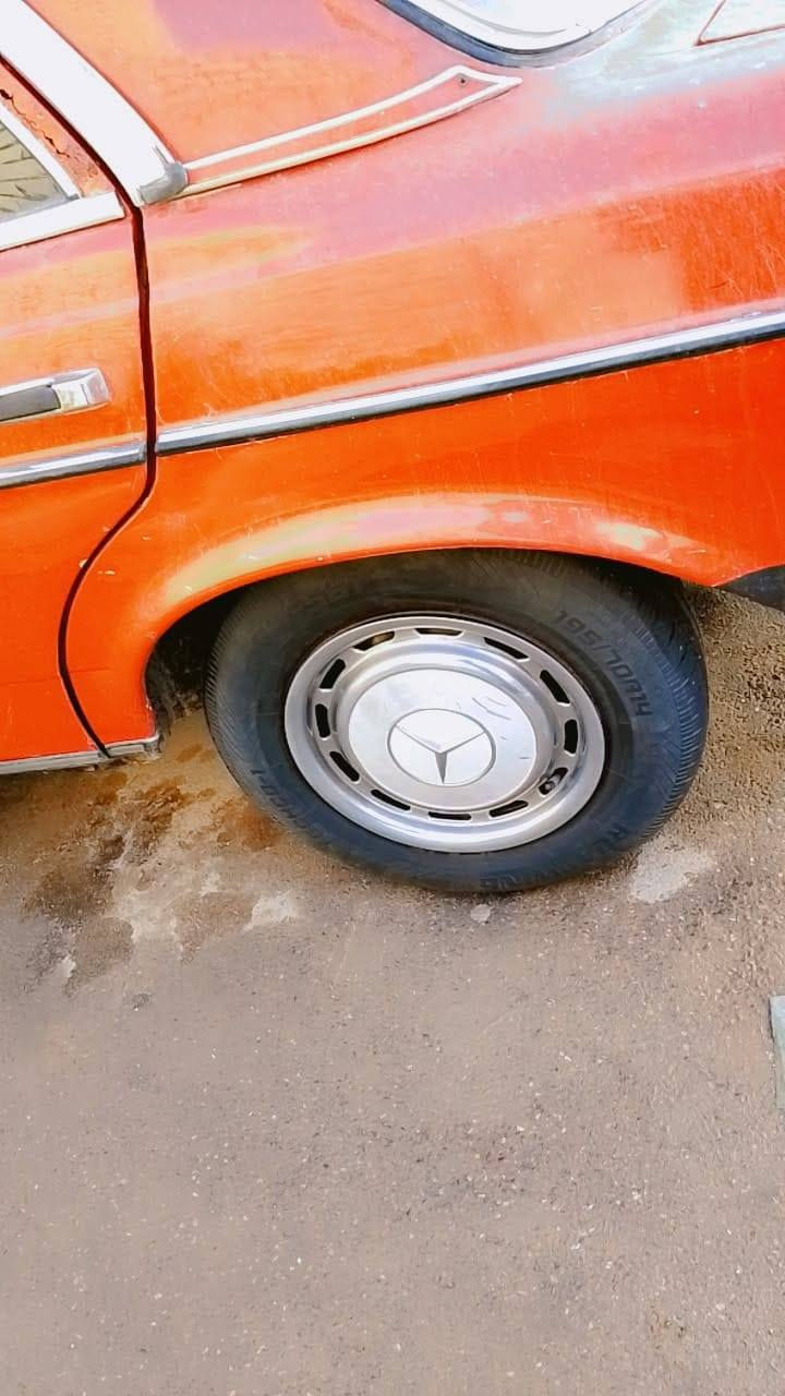 السلام عليكم مارسدس ابو جحيل موديل 1982 كير ومحرك بلاد رقم بغداد الماني سياره تخم تايركهربايات شغاله كير ومحرك خير من الله المكان ناصريه مركز السعر 30وبيها مجال لشراي ***********
