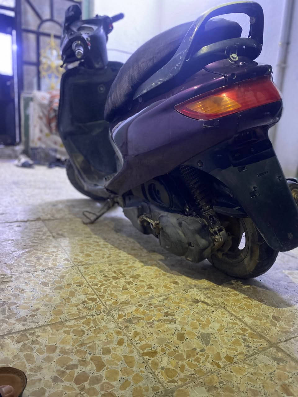 فراشة فحل ما مفتوحة
كلشي شغال السلف والكهربائيات 
الدراجة نضيفة ما تتعبك 
عوزها فقط جگ نص ودگمة السلف 
فقط

السعر 450 

مكاني النجف حي العسكري (مدارس)

واتساب: ***********
