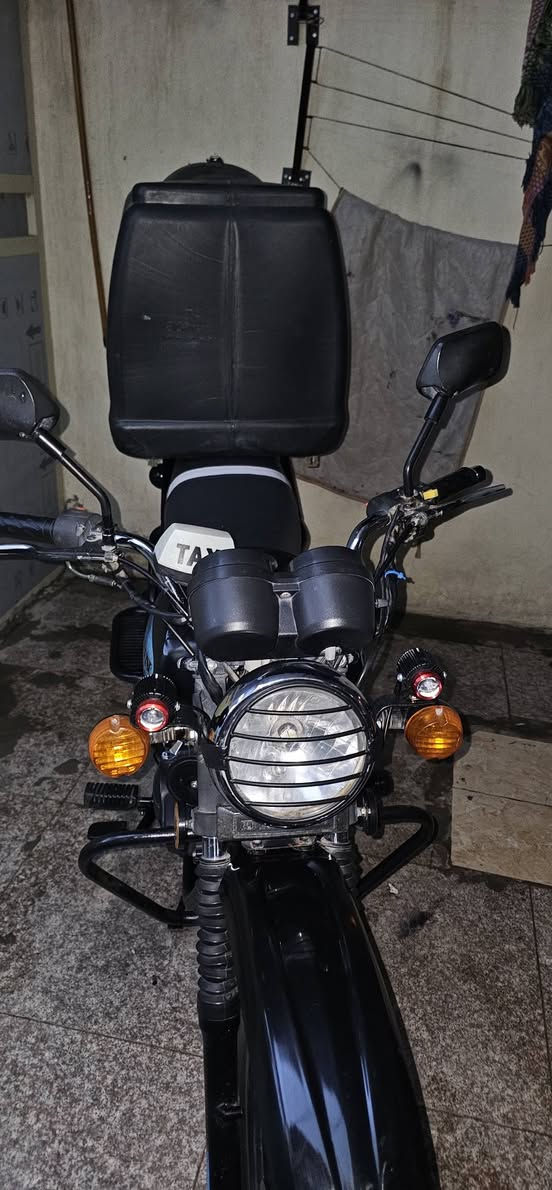 السلام عليكم دراجه دايون نفخ جبلي للبيع مديل 2022 أوراق أصولي شراي يدخلي خاص او اتصال على الرقم *********** بيه واتساب
