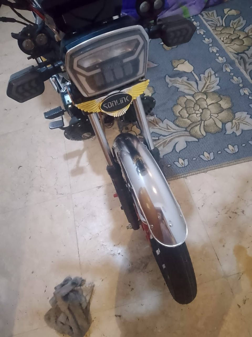 سولنك موديل 25للمراوس بوكسر اوراق


**إذا كنت صاحب هذا الإعلان وتريد حذفه لأي سبب، رجاءا أرسل رسالة إلى الدعم الفني**