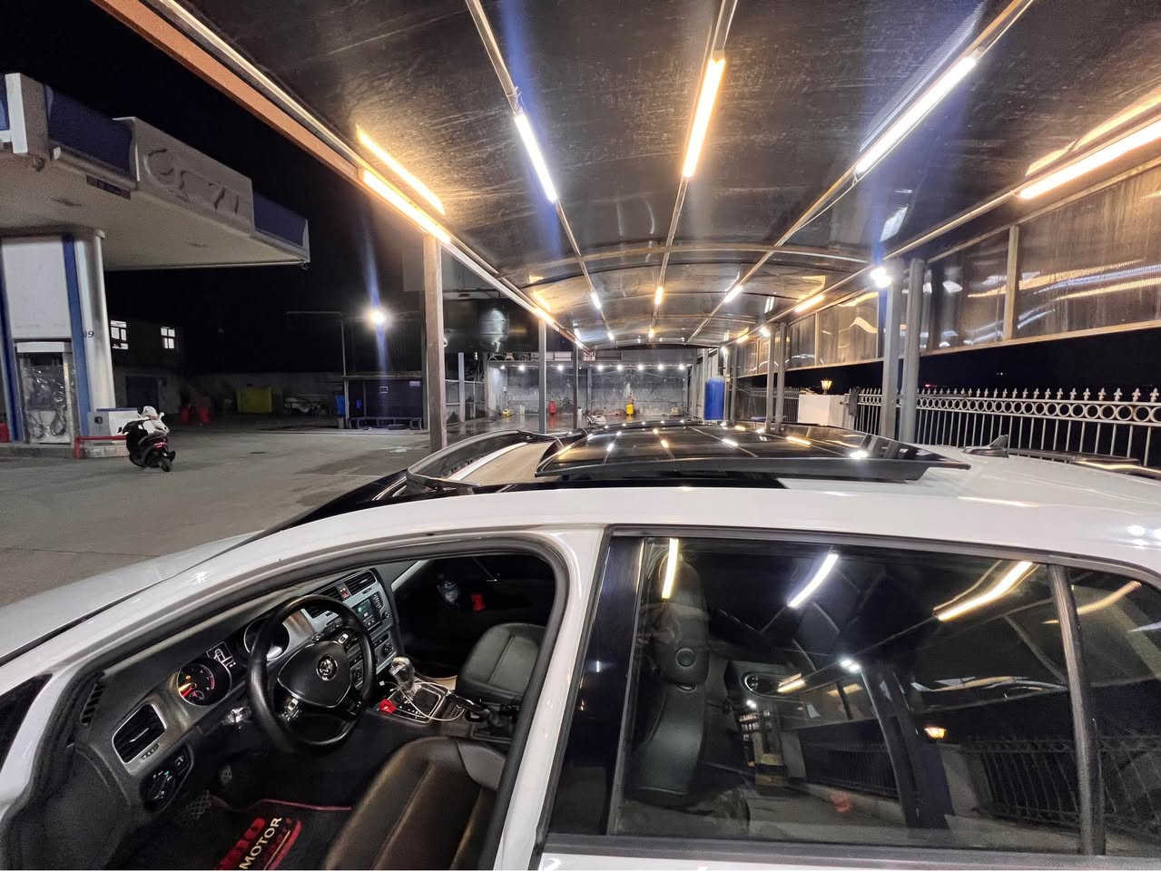 ‎كولف 2017  اوتو tsi  للبيع رقم اربيل  مكان السياره اربيل بيها بدايه البوند صبغ ونص جاملغ امامي  ارباك  تكمه طاك وبرده سياره فول كشن جلد هيتر  دعامياتr اصلي امامي خلفي ماشي 122 الف  
‎ادامه كامله عامللها  
‎الي يريد  السياره
‎مكاني اربيل بيع فقط مراوس ما اراوس وفلوسها نقد  نقد نقد 
‎نقد نقد نقد نقد  
‎137$ ومجال بسيط 
*********** أربيل, العراق
